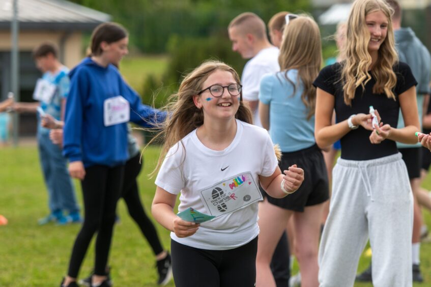 Langlands Primary School Race for Charlie in memory of 11-year-old former pupil.