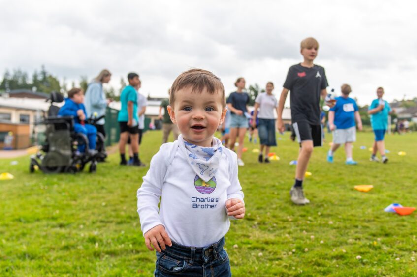Langlands Primary School Race for Charlie in memory of 11-year-old former pupil.