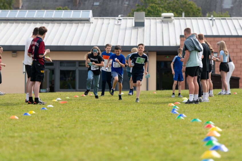 Langlands Primary School Race for Charlie in memory of 11-year-old former pupil.