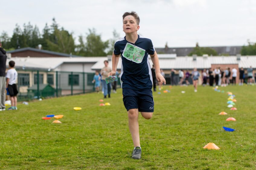Langlands Primary School Race for Charlie in memory of 11-year-old former pupil.