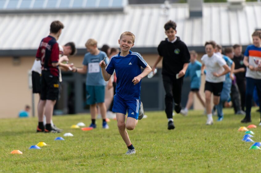 Langlands Primary School Race for Charlie in memory of 11-year-old former pupil.