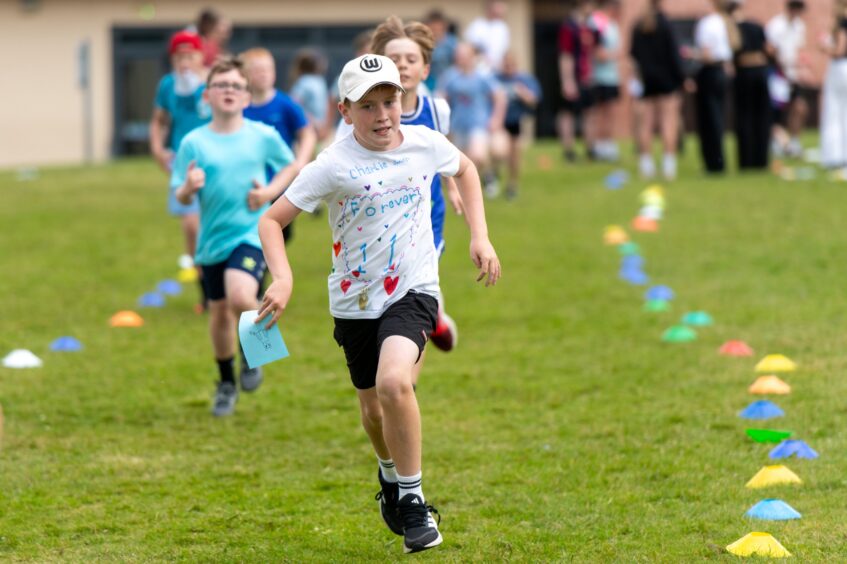 Langlands Primary School Race for Charlie in memory of 11-year-old former pupil.