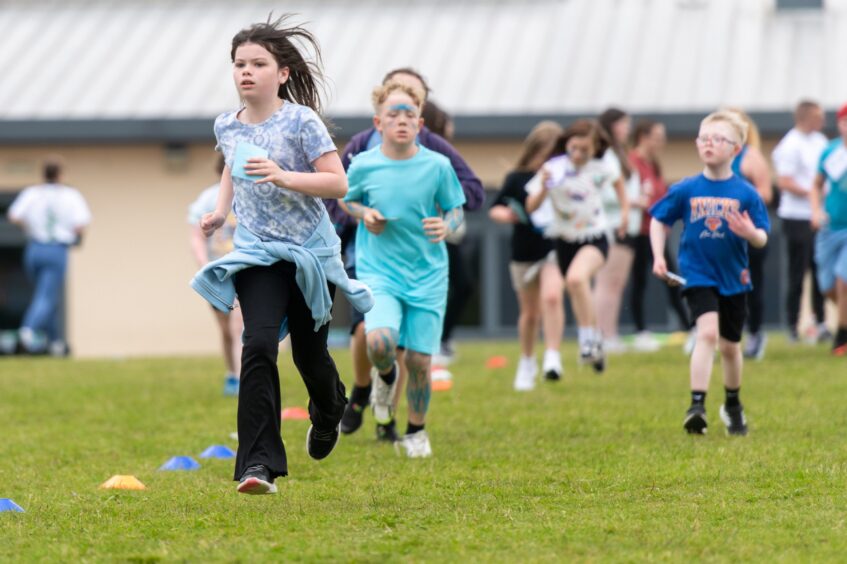 Langlands Primary School Race for Charlie in memory of 11-year-old former pupil.