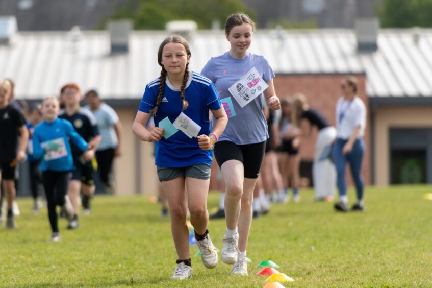 Langlands Primary School Race for Charlie in memory of 11-year-old former pupil.