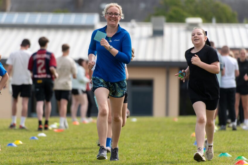 Langlands Primary School Race for Charlie in memory of 11-year-old former pupil.