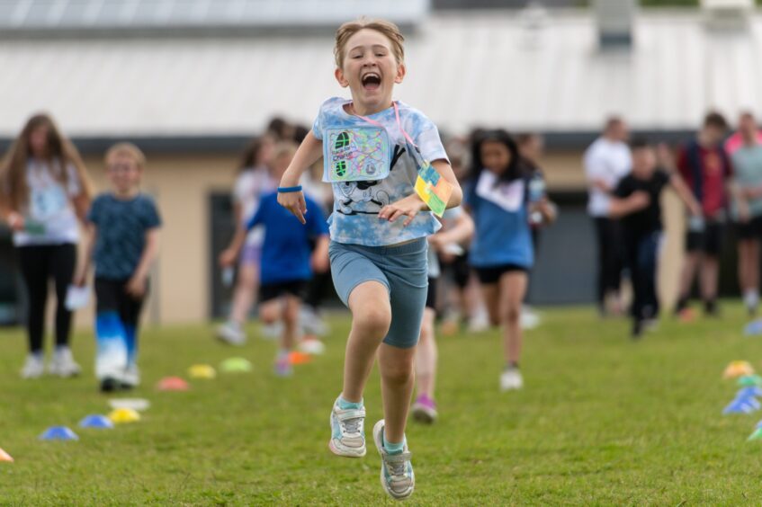 Langlands Primary School Race for Charlie in memory of 11-year-old former pupil.