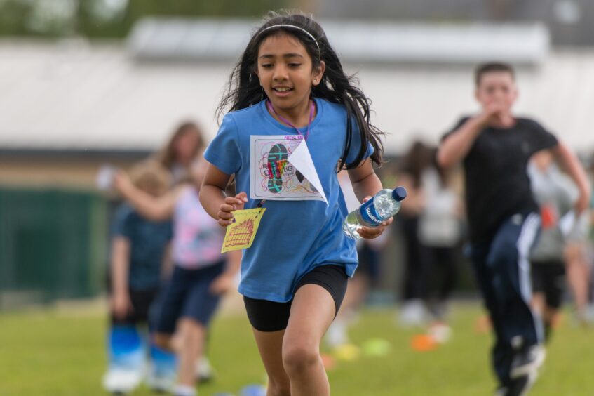 Langlands Primary School Race for Charlie in memory of 11-year-old former pupil.