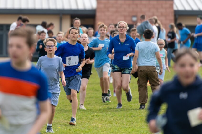 Langlands Primary School Race for Charlie in memory of 11-year-old former pupil.