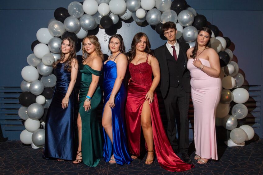 Rosanna Rozowicz, Erin Lorimer, Arianne McGraw, Olivia Dargie, Daniel Barakat and Alex Duncan.
