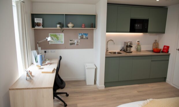 Kitchenette in Parklands studio room