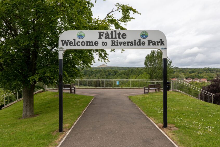 The approach to the Riverside Park viewing platform