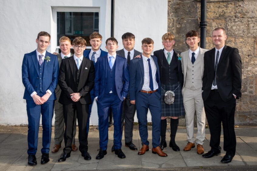 Viewforth High pupils looking dapper at their leavers' prom 2025
