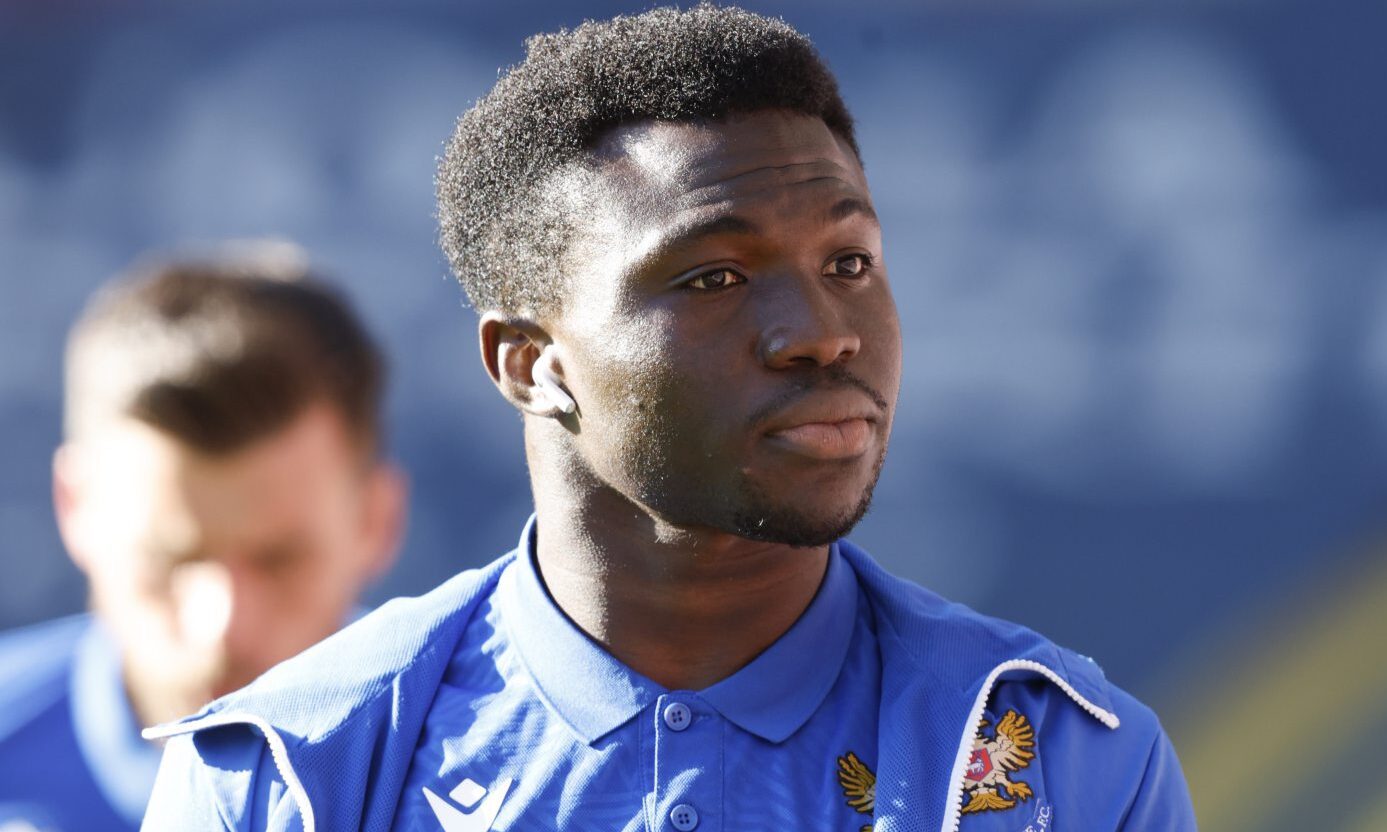 A close-up picture of Adama Sidibeh before a game.
