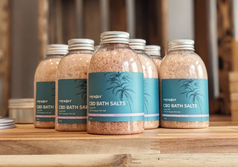 cbd-bath-salts-from-voyager-life