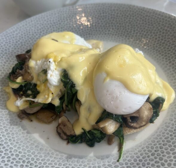 A plate of eggs Florentine.
