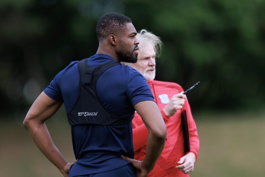 Steven Pressley gives new signing Emile Acquah instructions. Image: David Young/Action Plus/Shutterstock
