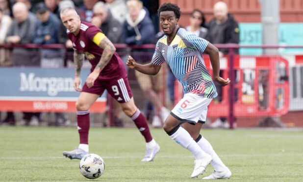 Alfons Amade in action for Dunfermline Athletic in their friendly win over Kelty Hearts.