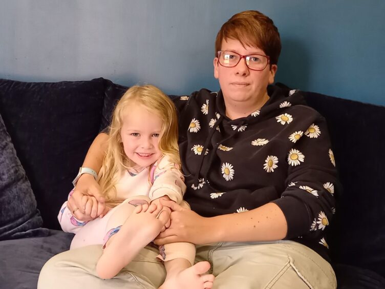 Danielle Cowie with daughter Rylee.