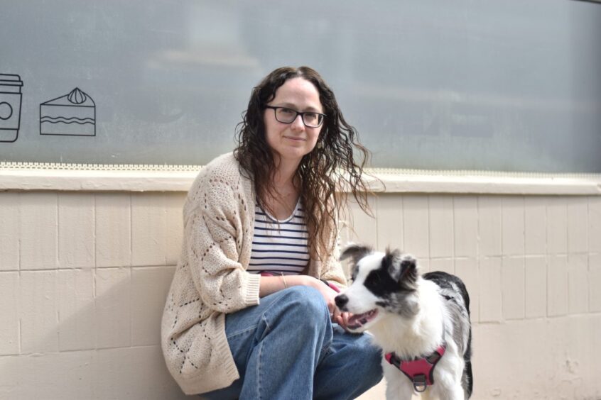 Jennifer and Gracie outside the café.