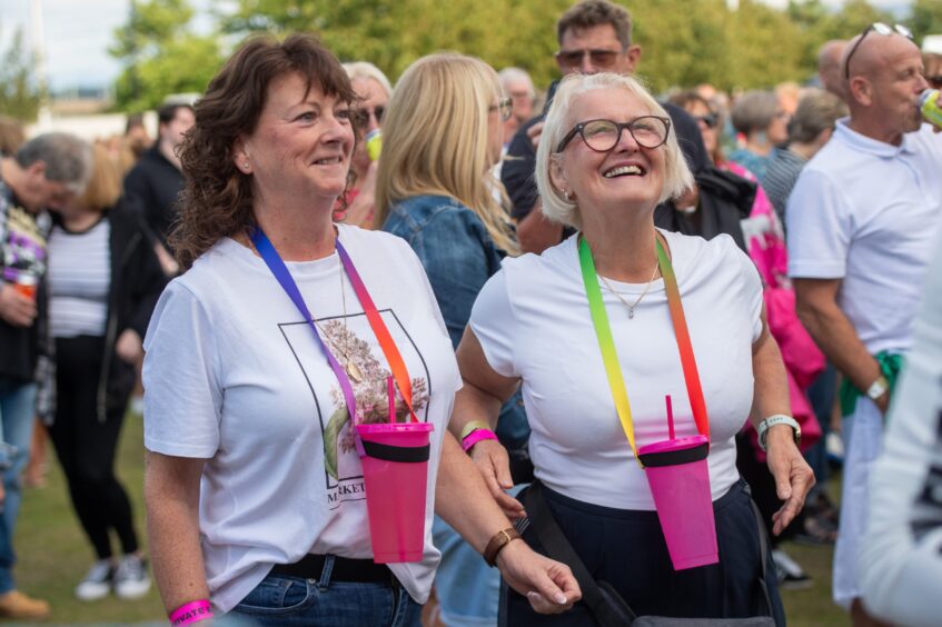 A pair of ladies enjoy the tunes at the Discovery Festival in Dundee.