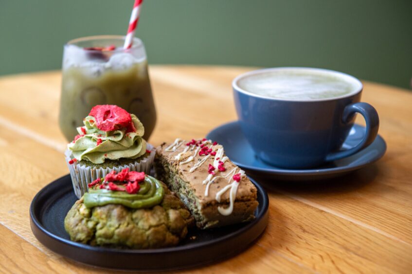 Matcha bakes, latte and tonic all together.