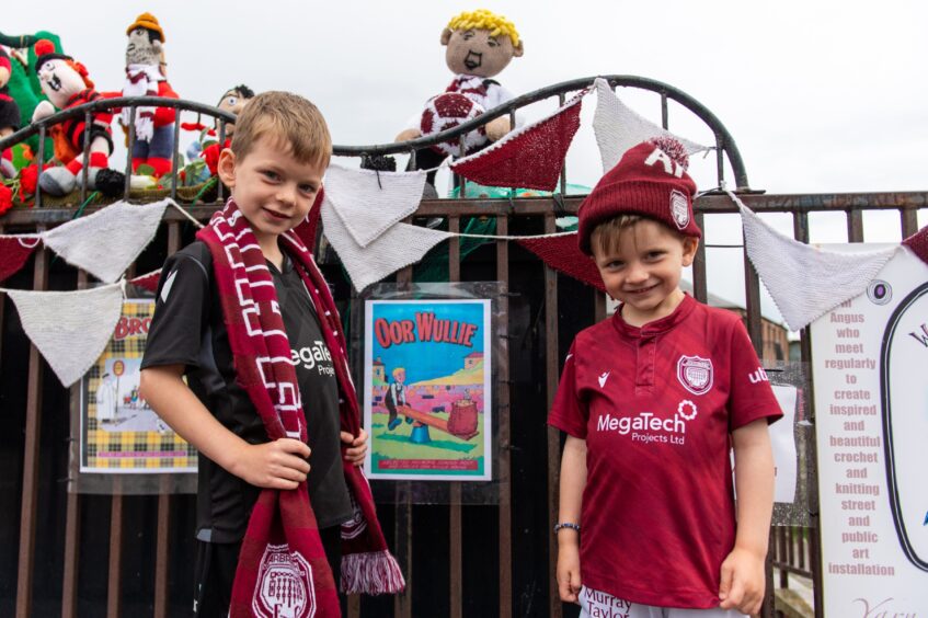 Knitted Oor Wullie at Arbroath.