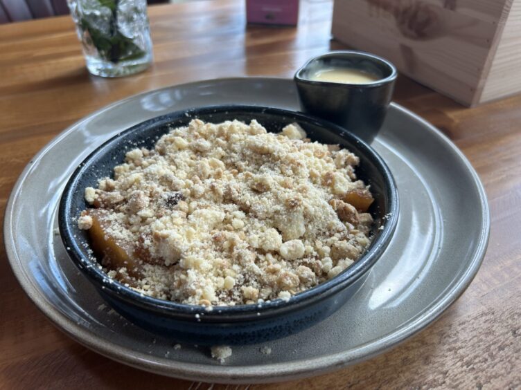 The apple crumble served at the Piperdam restaurant