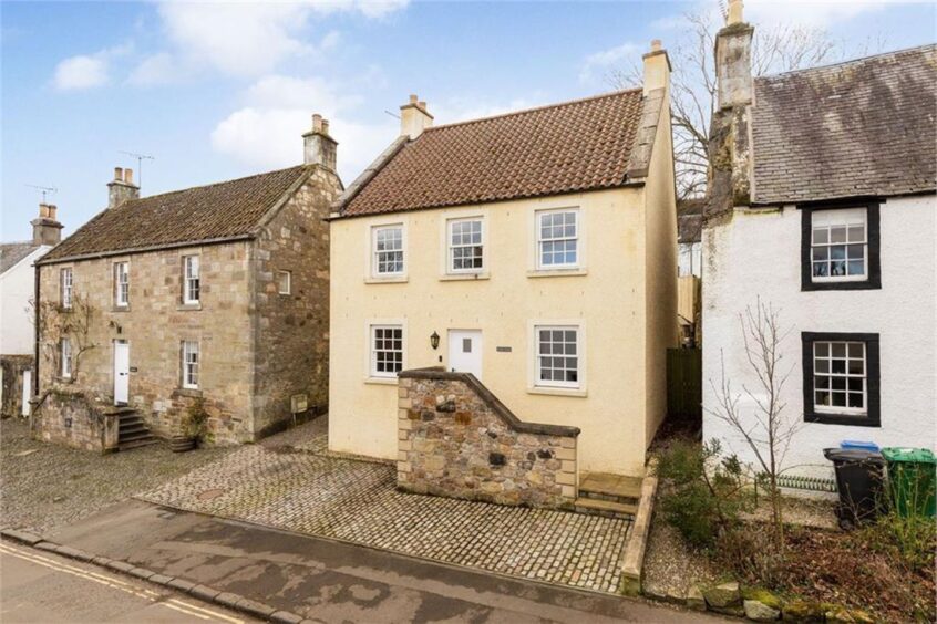 Pitcairn House, Falkland. 