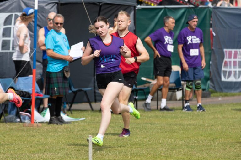 best-photos-from-burntisland-highland-games-2025