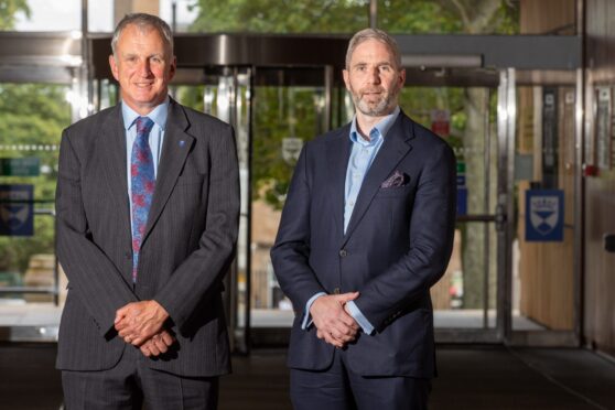 New interim Dundee University principal Nigel Seaton, left, and acting chair of court Ian Mair, right. Image: Steve Brown/DC Thomson.
