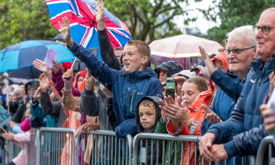 Crowds at Kirkcaldy Memorial Gardens as the King and Queen arrive
