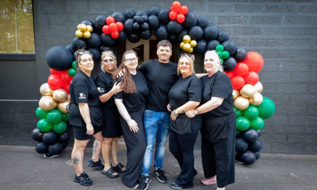Fundraiser organisers, Mel Keenan, Anne Marie Gowans, Denise Gow, Andrew Crawford, Sinead McGuire and Susan Morton at Sandys Bar. Image: Steve Brown/DC Thomson