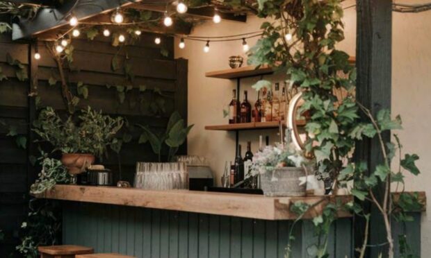 The Tailend St Andrews outdoor dining area