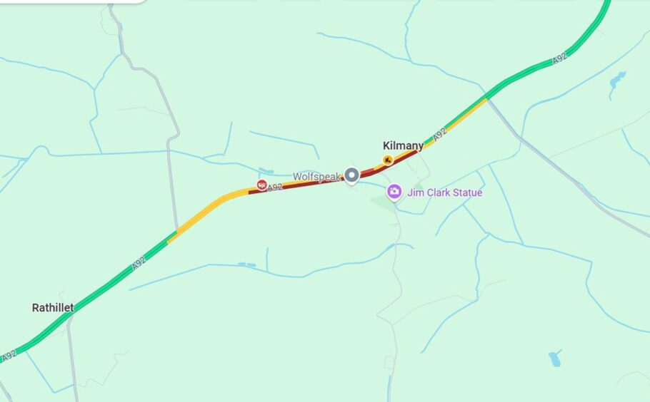 Google Maps shows blocked traffic in both directions of the A92 around the scene of the crash in Kilmany, Fife.