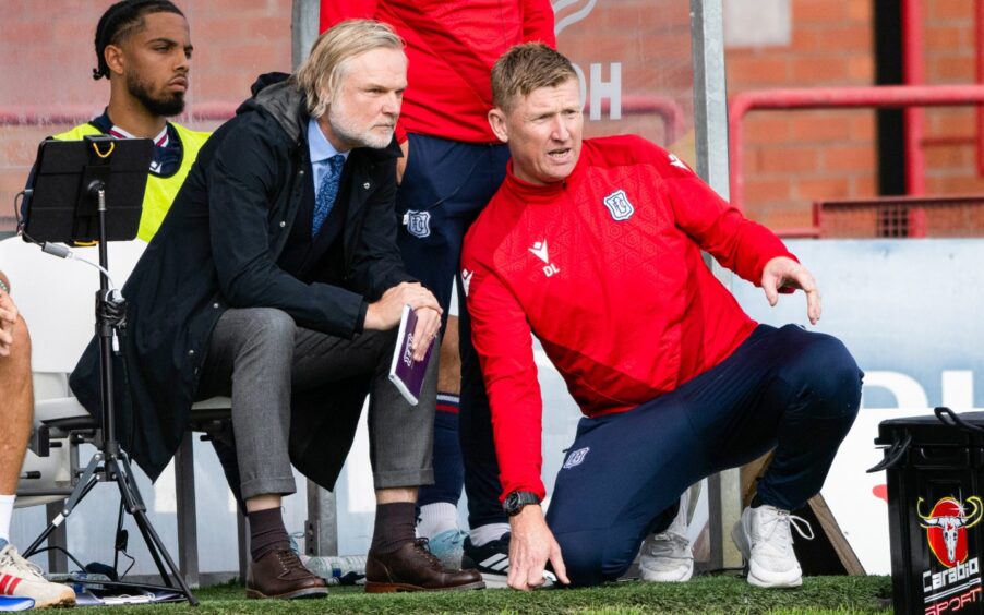 Dundee boss Steven Pressley and David Longwell search for answers. Image: Paul Devlin/SNS