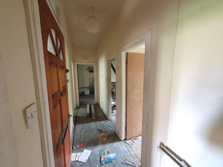 A view of the flat's corridor.