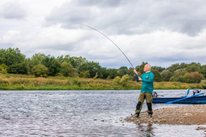 Milos Vasiljevic fishing on River Tay
