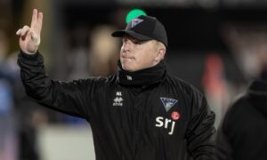 Neil Lennon details pep talk with Dunfermline Athletic defender as he urges Pars to maintain ‘levels’