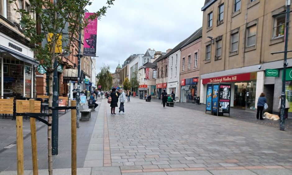 General view of litter-free Perth High Street
