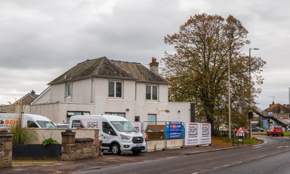 Former Dundee RBS bank could become convenience store