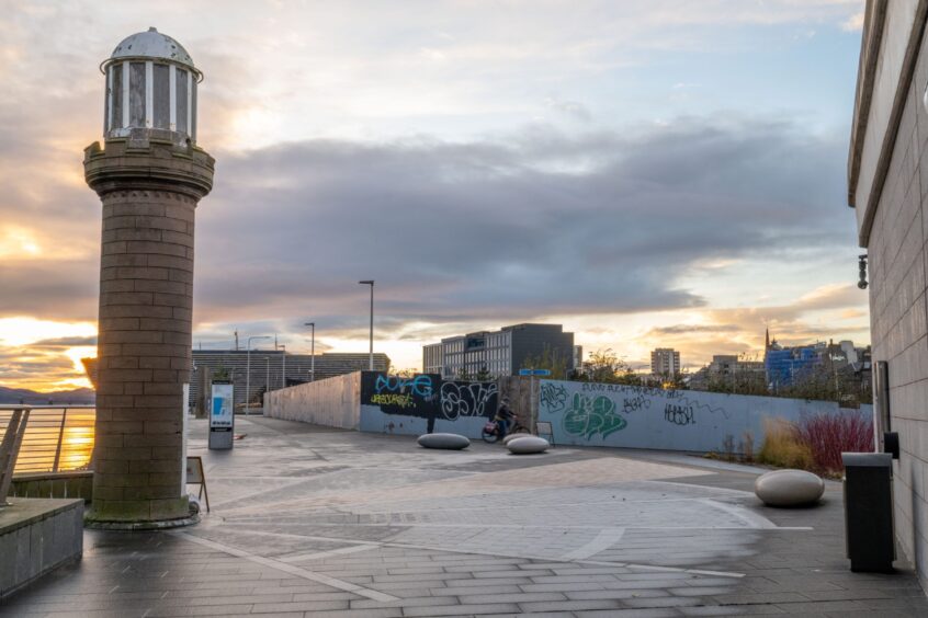 View along Dundee Waterfront towards V&A. 