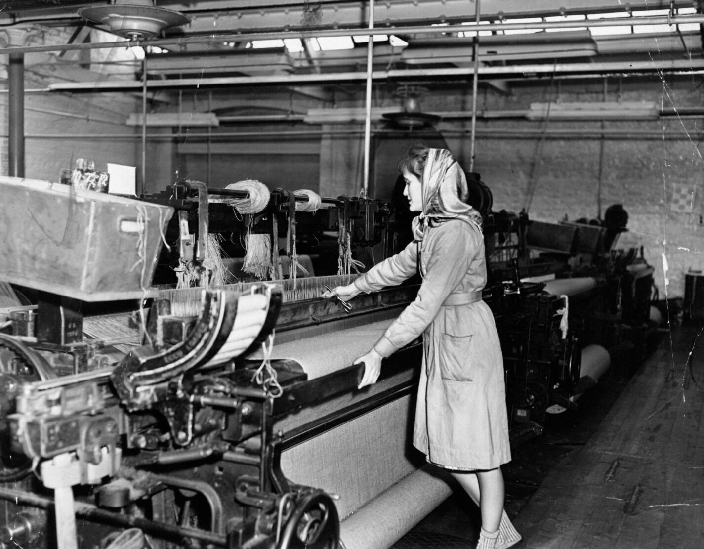 Inside Grants Jute Factory in Carnoustie in 1960.