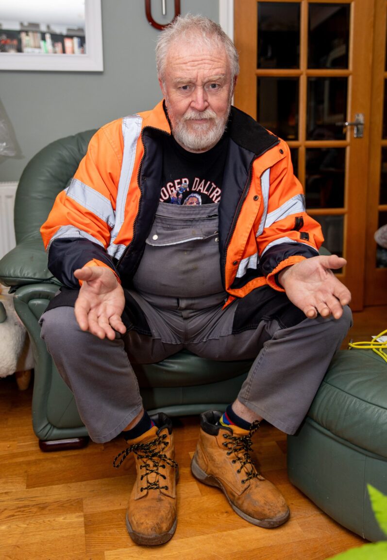 Ladybank delivery driver left bruised after three-foot ditch fall