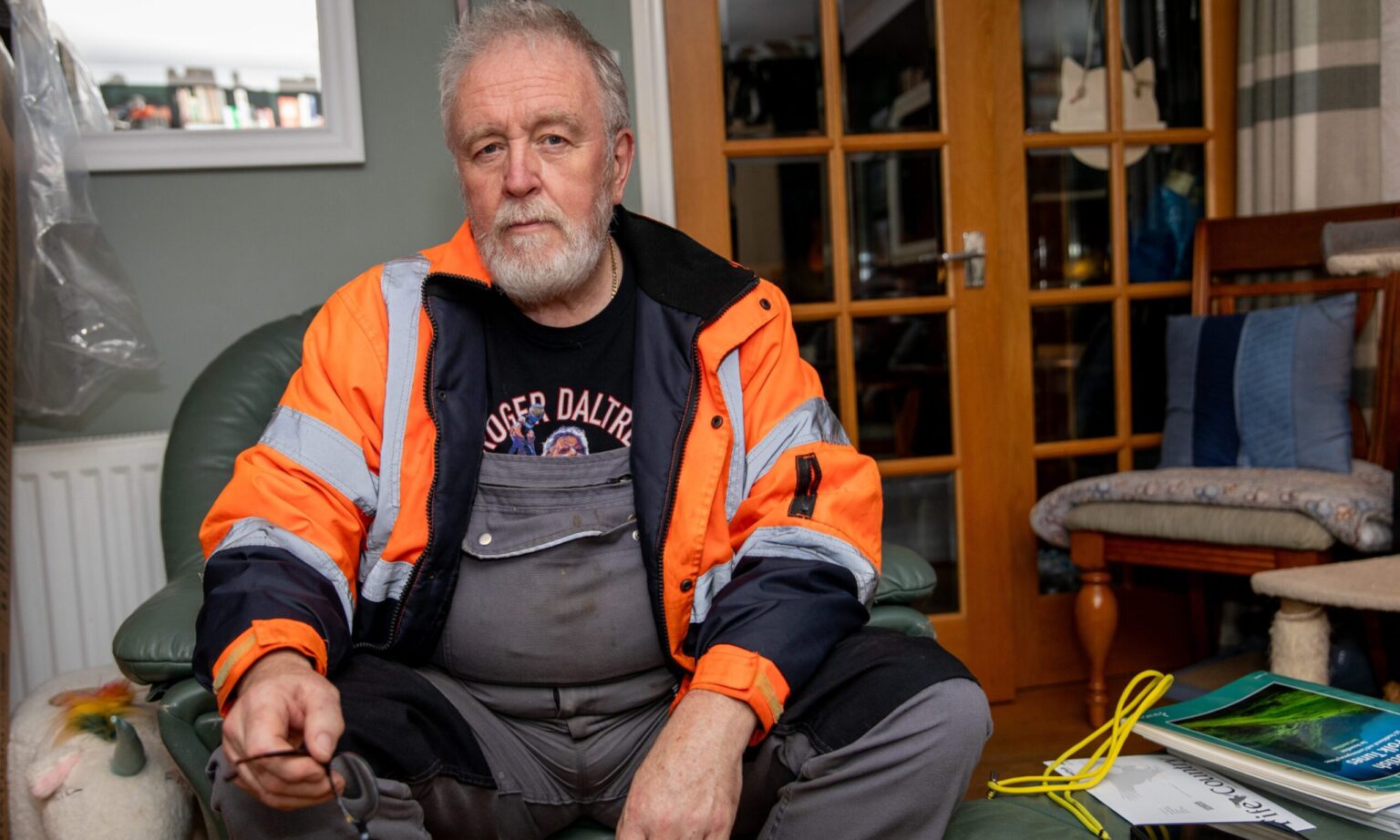 Ladybank delivery driver left bruised after three-foot ditch fall