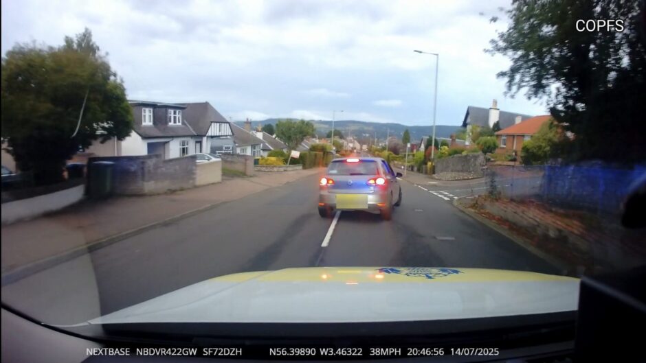 Dashcam shows dramatic end to high-speed police chase in Perth