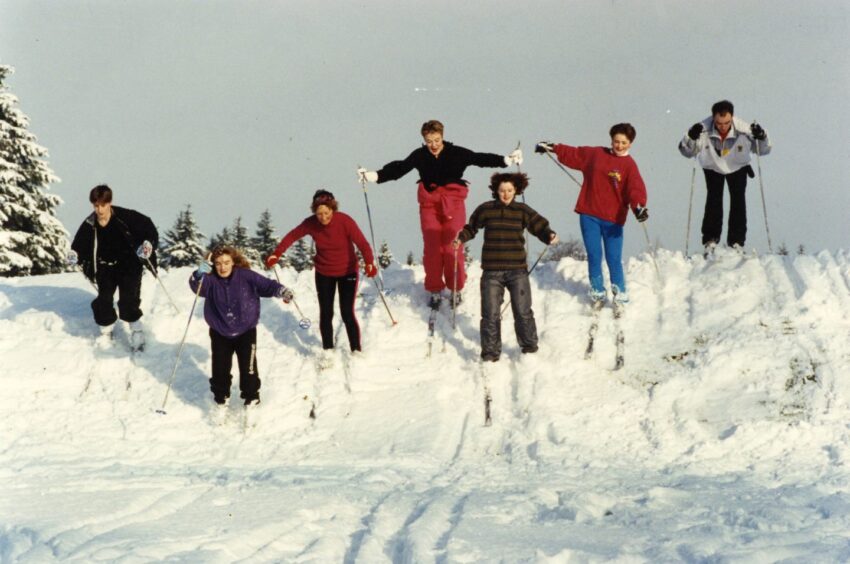 People skiing in Dundee.