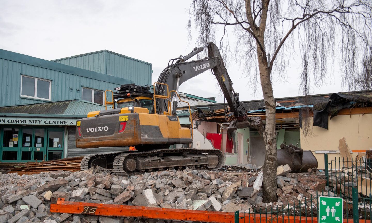 VIDEO: Demolition of Kirkton Community Centre in Dundee