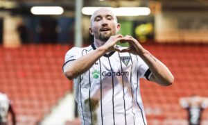 Chris Kane ‘fit and available’ for Dunfermline as double against Kelty Hearts gives boss Neil Lennon ‘a decision’