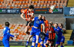 Dundee United survive red card and fraught finale to see off The Spartans
