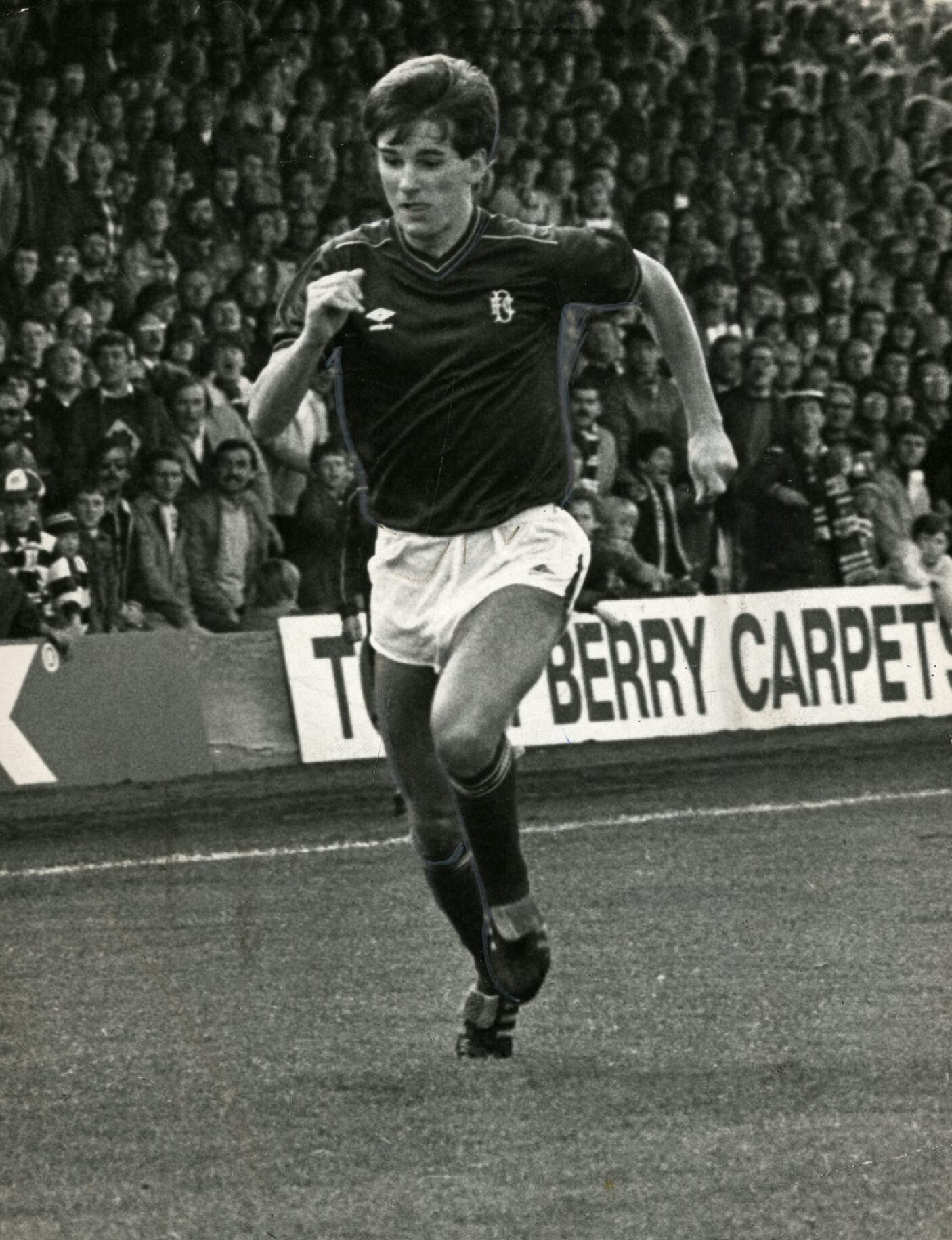 McKinlay in action in October 1984 for Dundee.